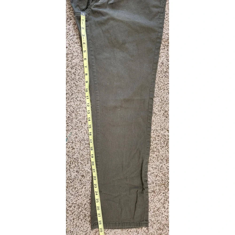 IZOD Sportflex Straight Fit Pants Mens 32x30 Olive Green Stretch‎ Chino 5 Pocket
